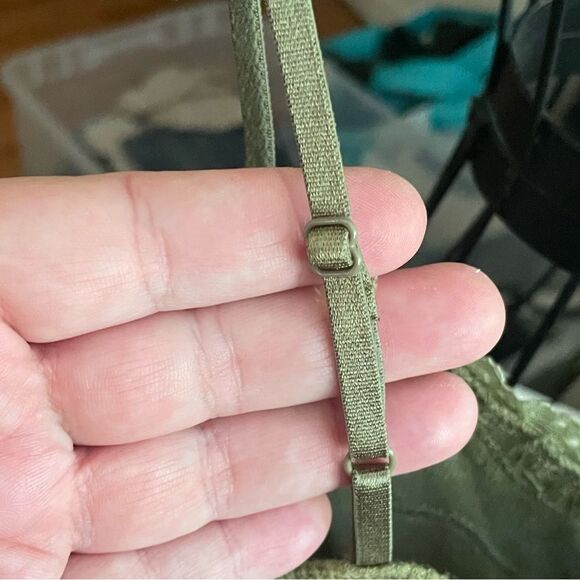 🍑Maurice’s Army Green Lace Trim Adjustable Cami Women's Size Large - Picture 3 of 8